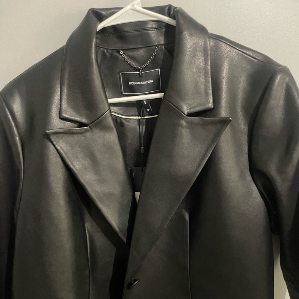 BCBGMAXAZRIA  oversized blazer - Picture 10 of 11